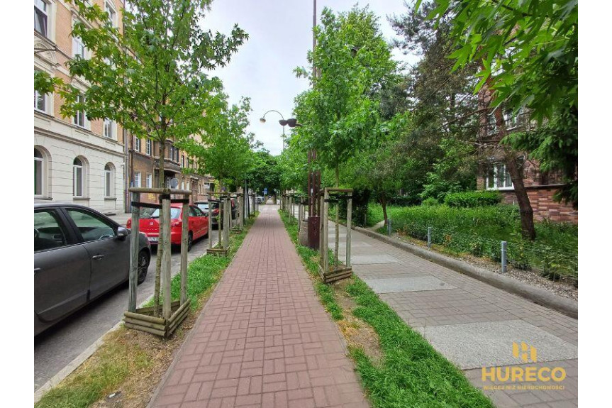 Gliwice, Mieszkanie z wysokim salonem  - 67m² - Al. Korfantego - Gliwice